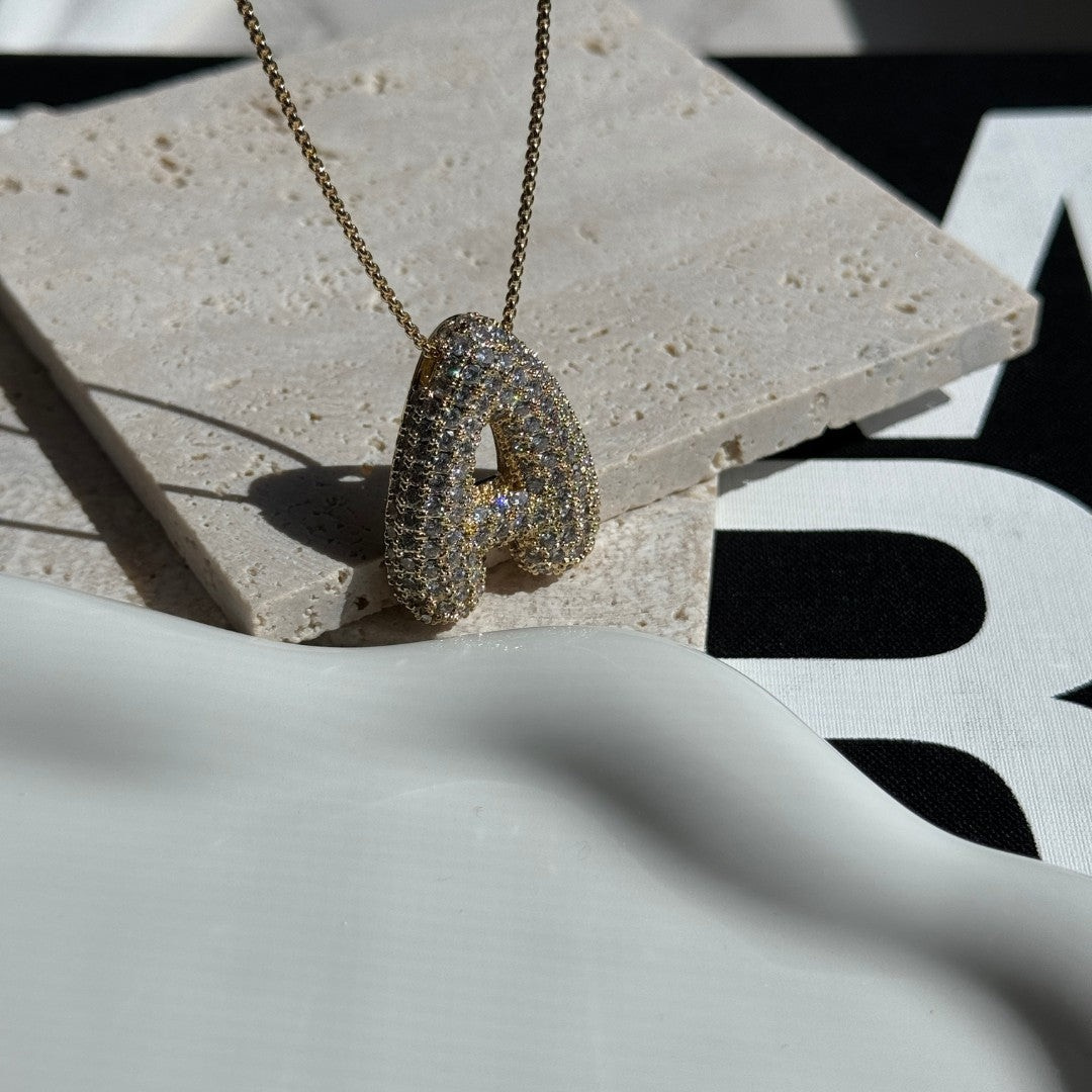 Zara Initial Diamant Halskette