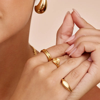 Zierlicher Stapelbarer Namensring