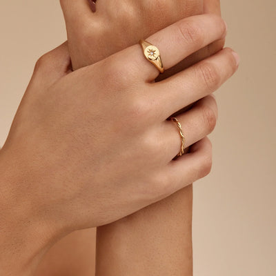 Zierlicher Doppel-Twist-Ring