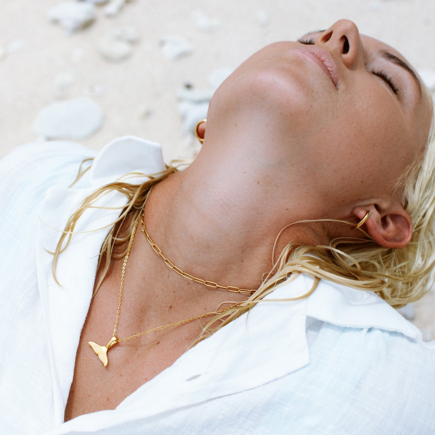 Walflossen-Halskette